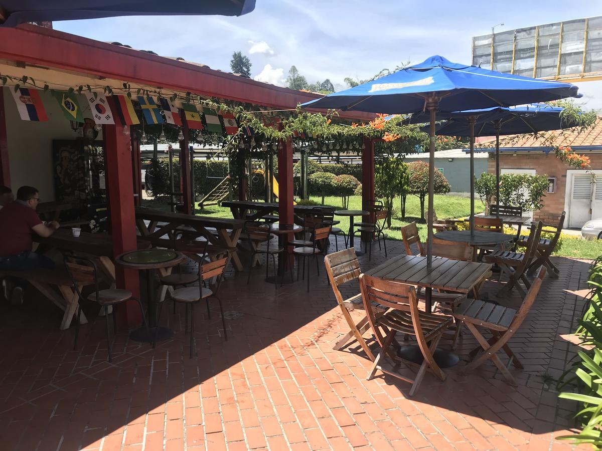 Hostal El Hangar Rionegro Bagian luar foto